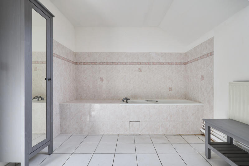 Maison - 237 m² - 9 pièces