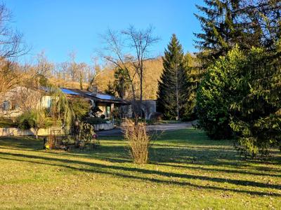 Maison - 240 m² - 7 pièces