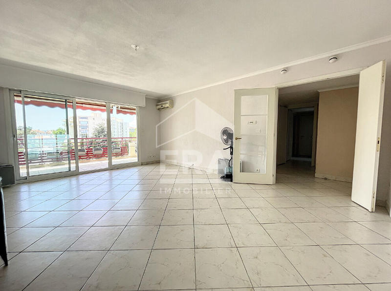 Appartement - 80 m² - 3 pièces