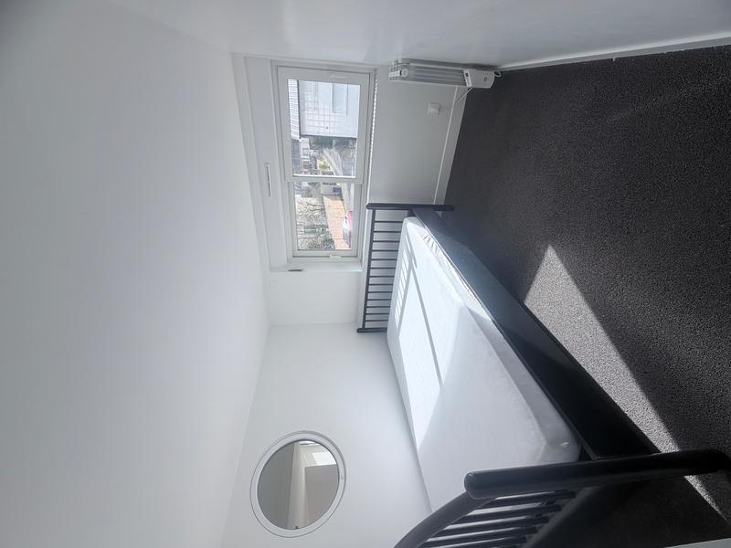 Loft - 104 m² - 4 pièces