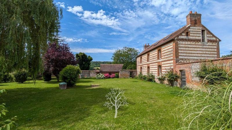 Propriété - 180 m² - 6 pièces