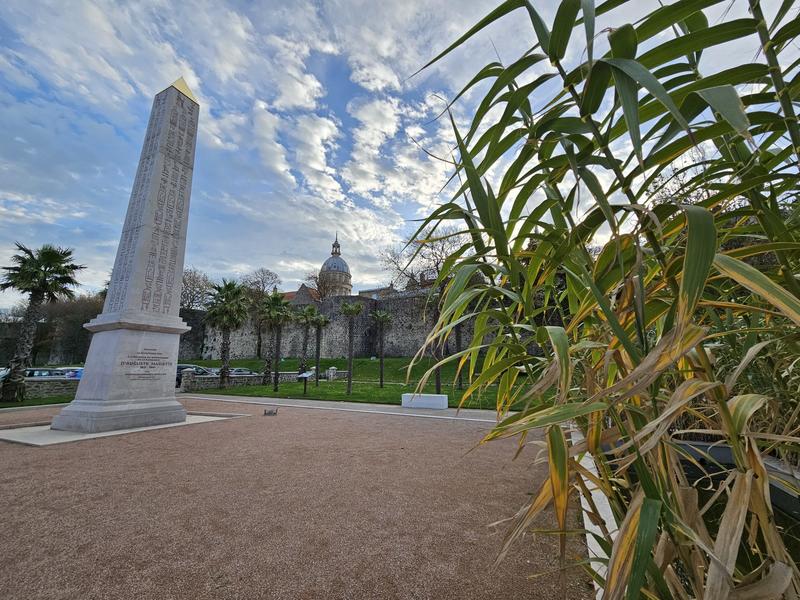 Bureau - 303 m² - 12 pièces