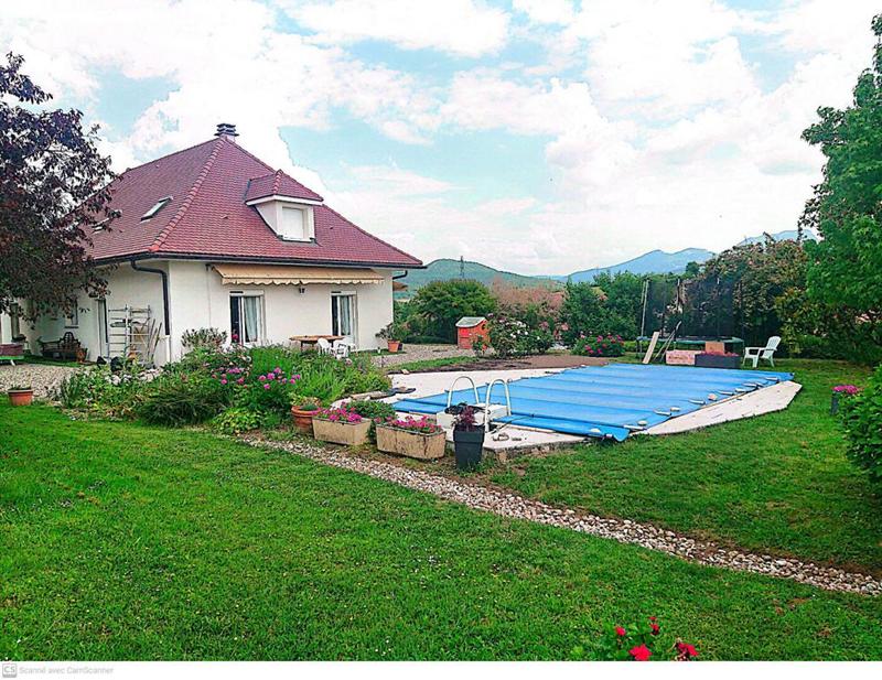 Villa - 227 m² - 8 pièces