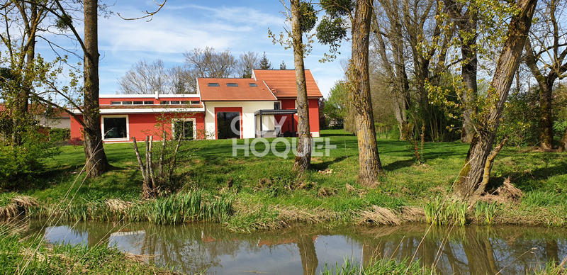 Maison - 320 m² - 6 pièces