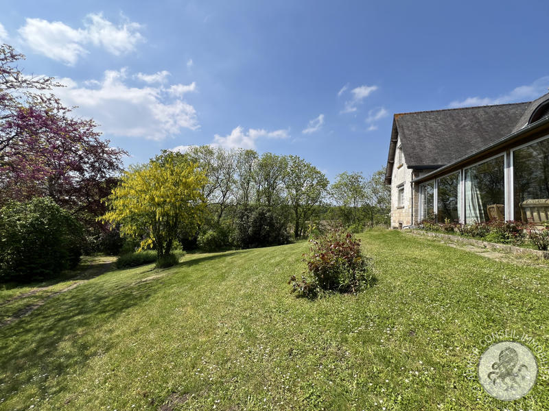 Maison - 245 m² - 10 pièces