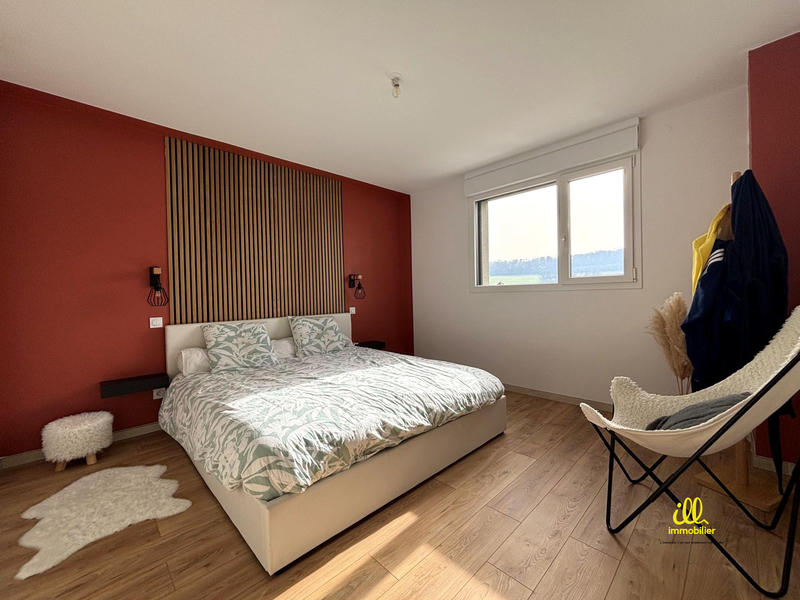 Maison - 245 m² - 6 pièces