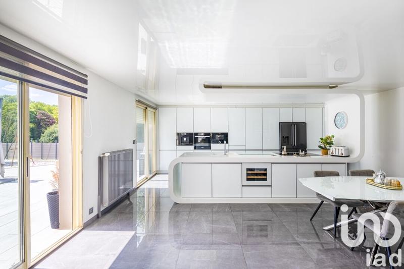 Maison - 294 m² - 7 pièces