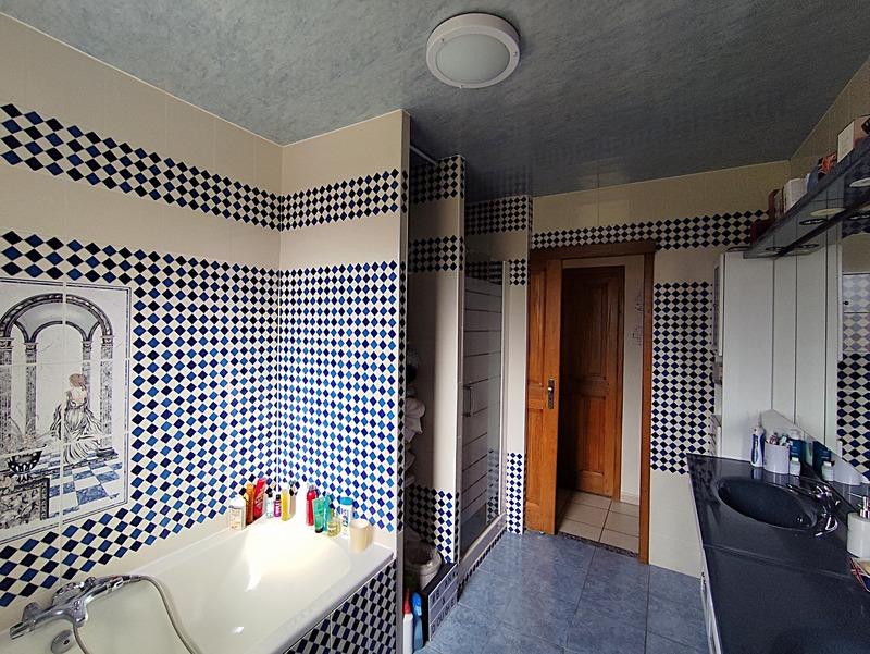 Maison - 175 m² - 7 pièces