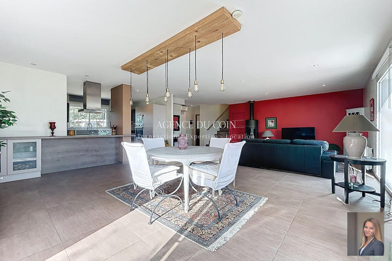 Maison - 135 m² - 5 pièces