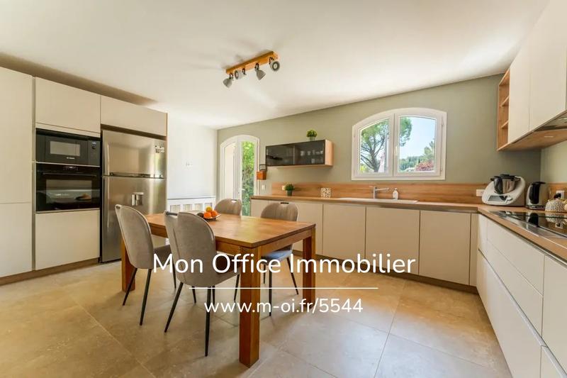 Villa - 310 m² - 5 pièces
