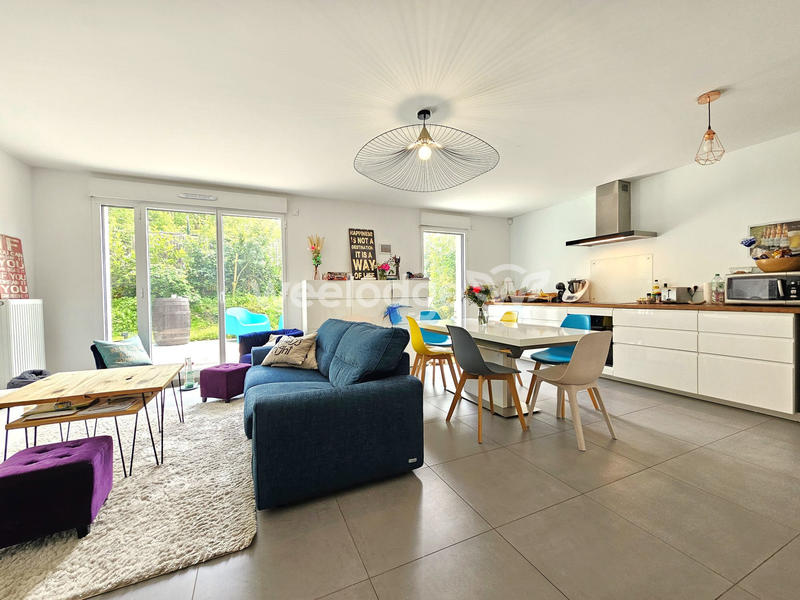 Maison - 97 m² - 5 pièces