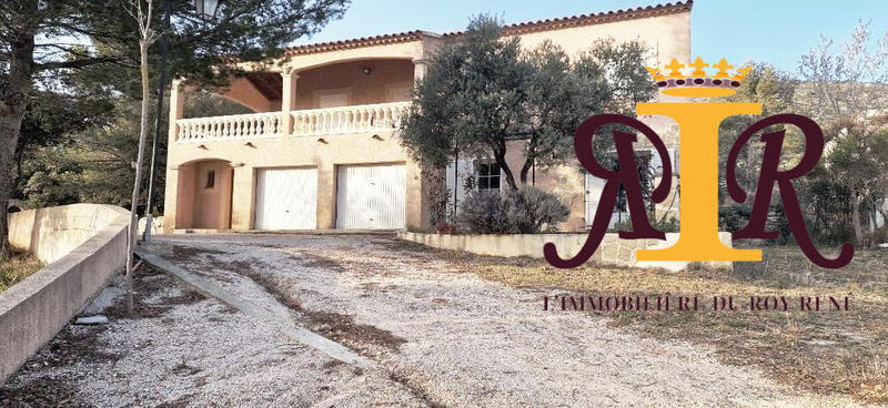 Maison - 163 m² - 8 pièces