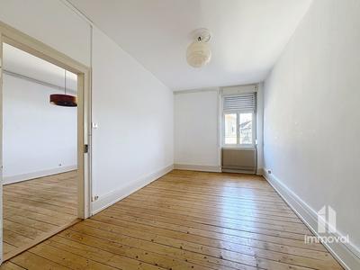 Appartement - 84 m² - 4 pièces
