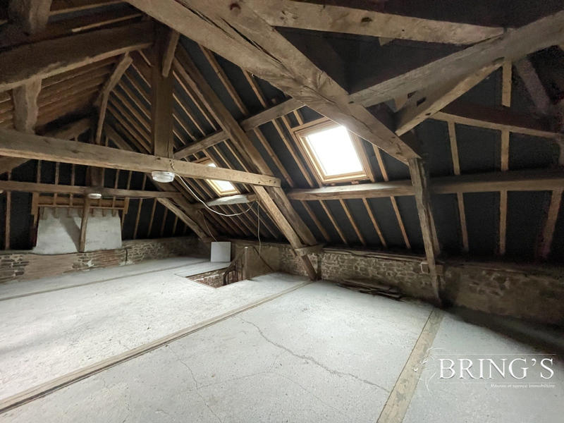 Maison - 95 m² - 5 pièces