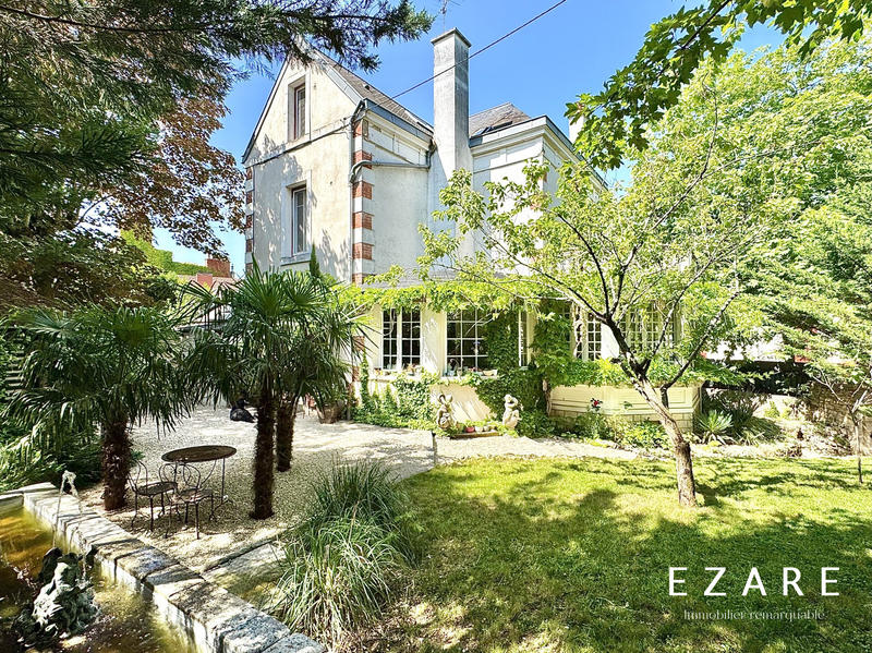 Maison - 211 m² - 9 pièces