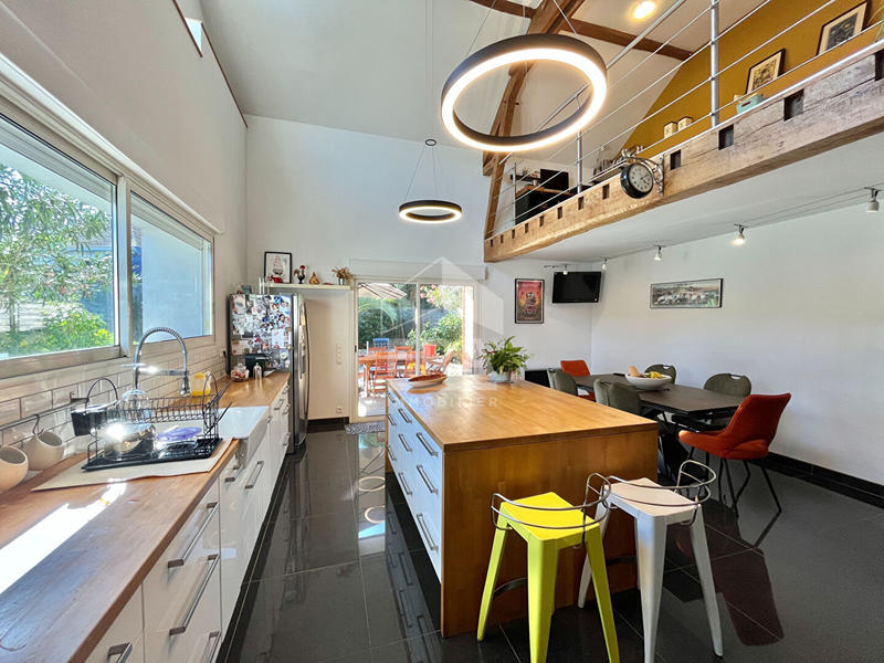 Maison - 158 m² - 5 pièces