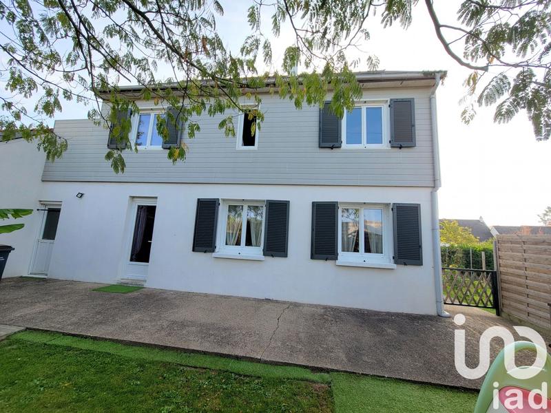 Maison - 104 m² - 7 pièces