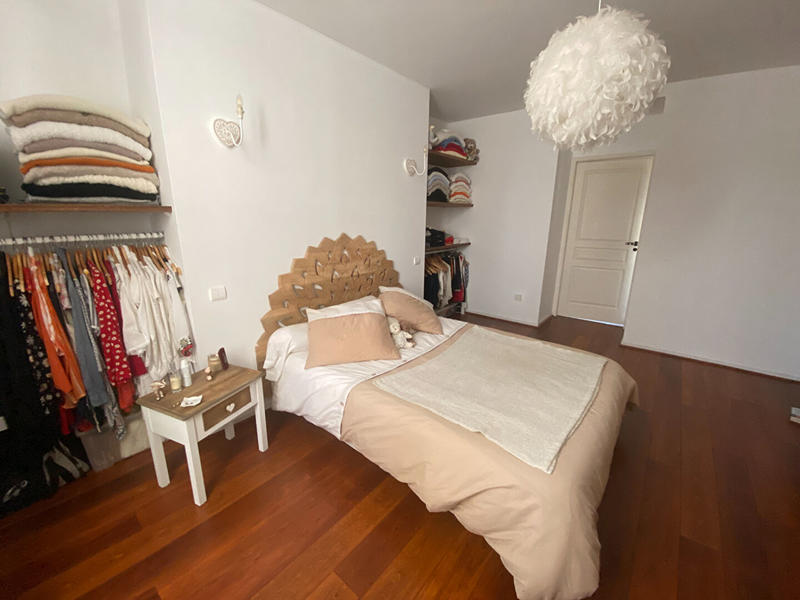 Maison - 212 m² - 8 pièces