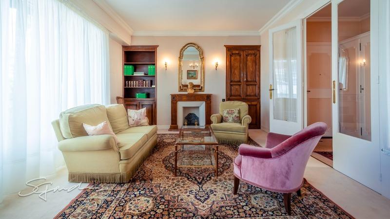 Appartement - 131 m² - 6 pièces