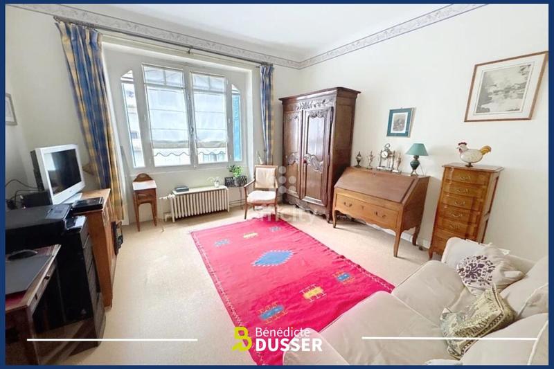 Maison - 195 m² - 7 pièces