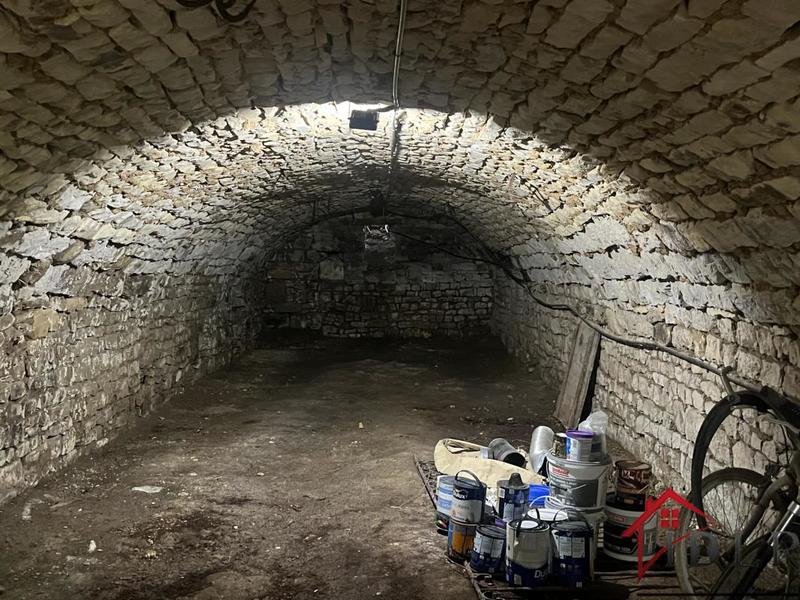 Maison ancienne - 254 m² - 7 pièces