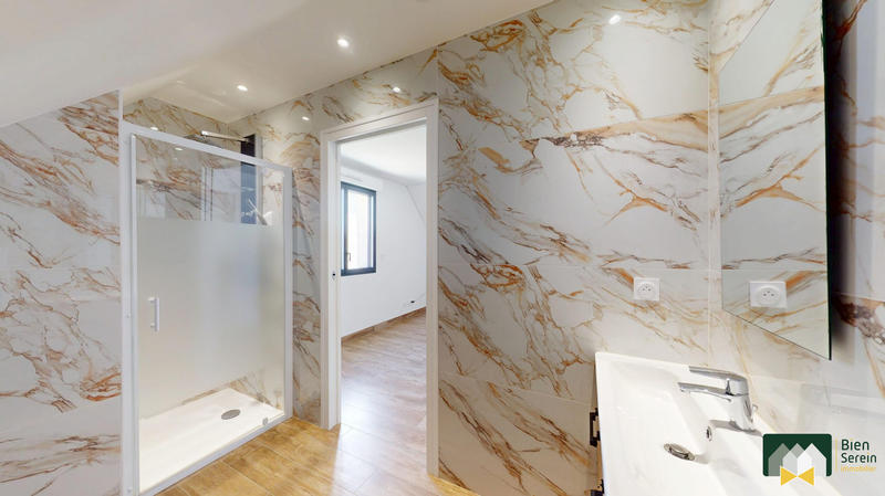 Maison traditionnelle - 172 m² - 7 pièces