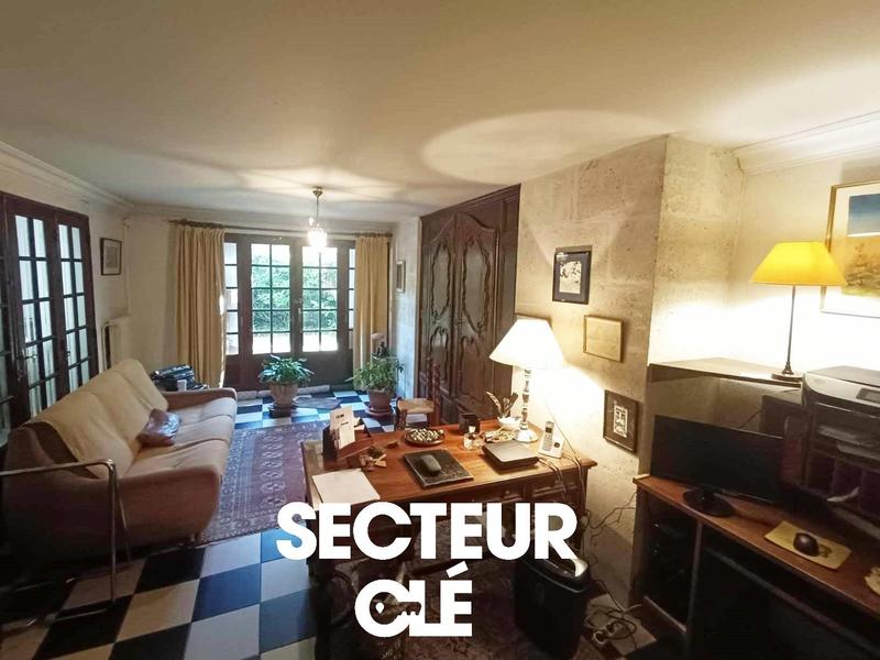 Maison - 230 m² - 5 pièces