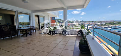 Appartement - 144 m² - 4 pièces