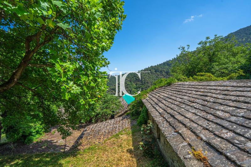 Maison - 97 m² - 5 pièces