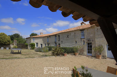 Maison - 260 m² - 9 pièces