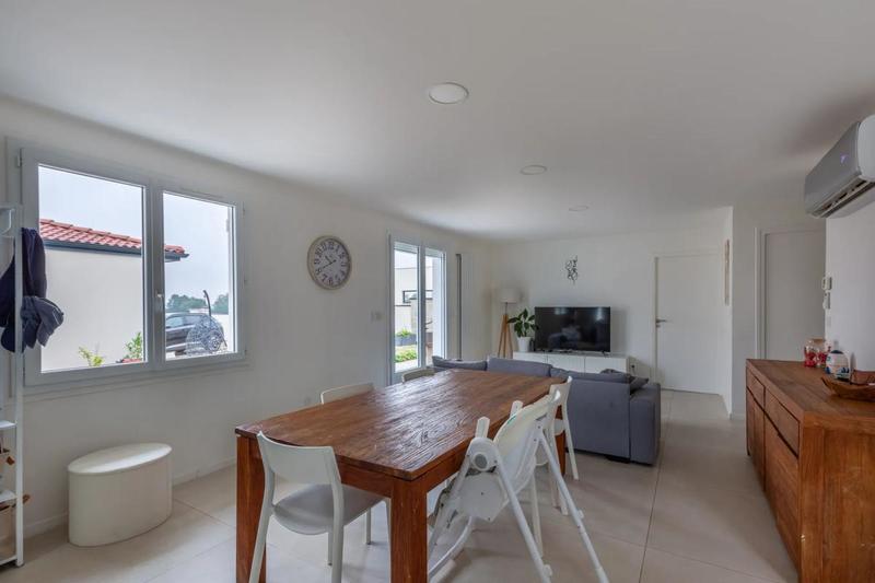 Maison - 85 m² - 3 pièces