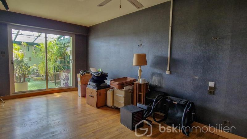 Appartement - 176 m² - 6 pièces