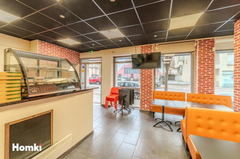 Local commercial - 130 m² - 5 pièces