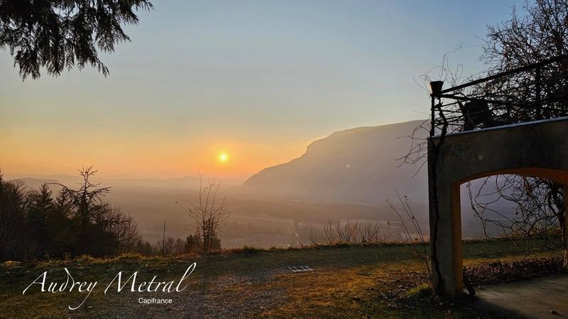 Maison - 90 m² - 3 pièces