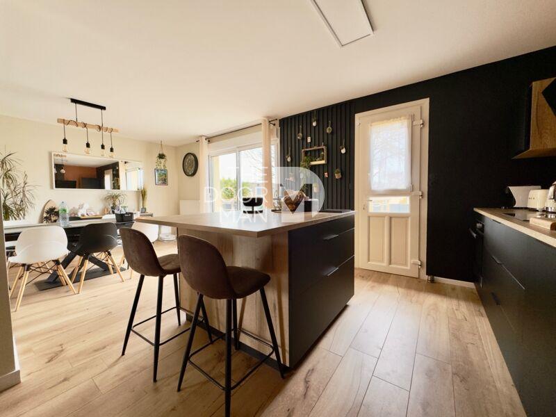 Maison - 89 m² - 5 pièces