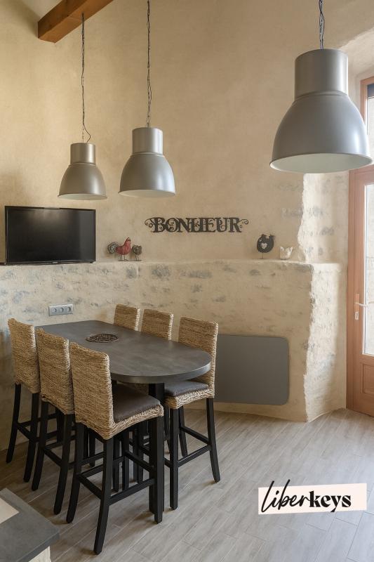 Propriété - 290 m² - 13 pièces