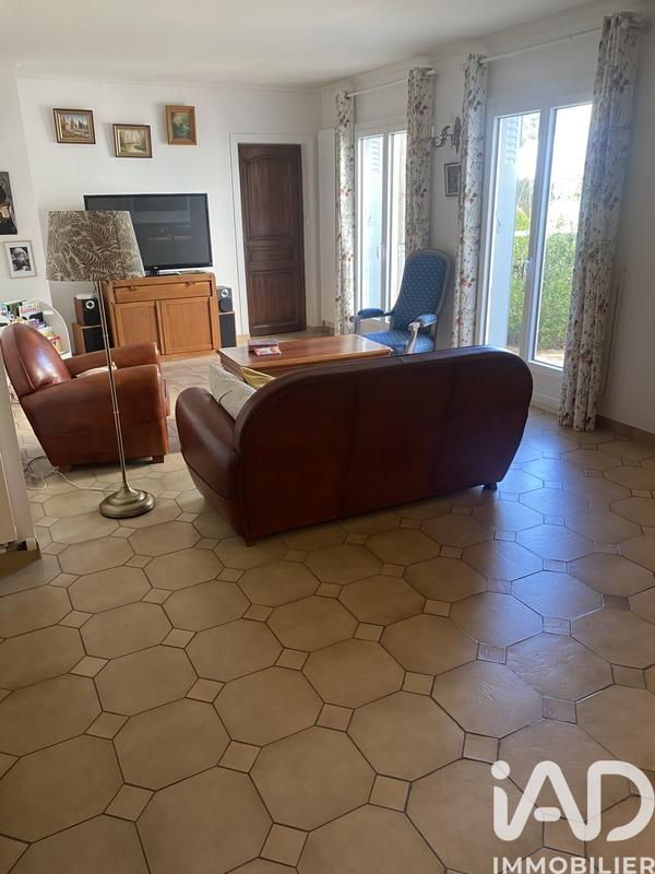 Maison - 210 m² - 7 pièces