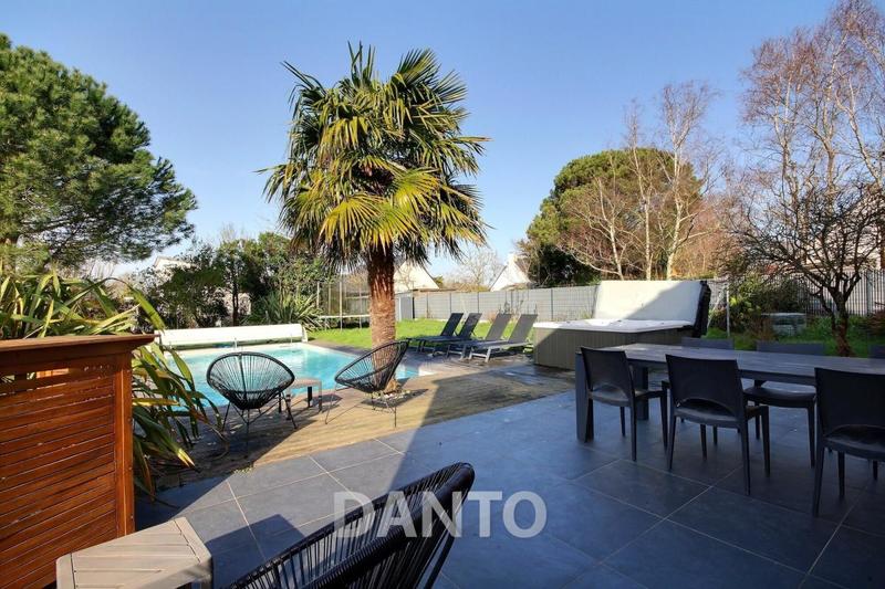 Maison - 123 m² - 6 pièces