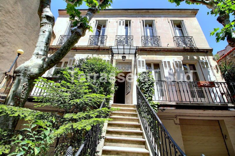 Maison - 218 m² - 7 pièces