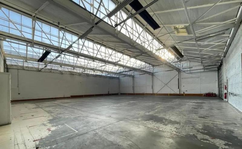 Local d'activités - 1 188 m²