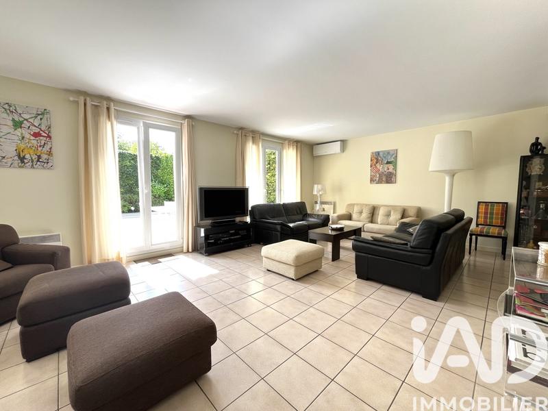 Maison - 193 m² - 6 pièces