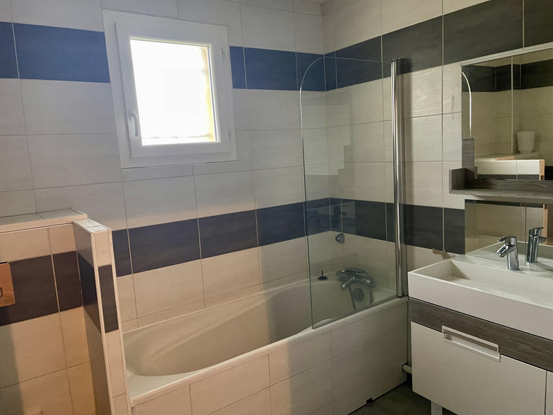 Maison - 115 m² - 6 pièces