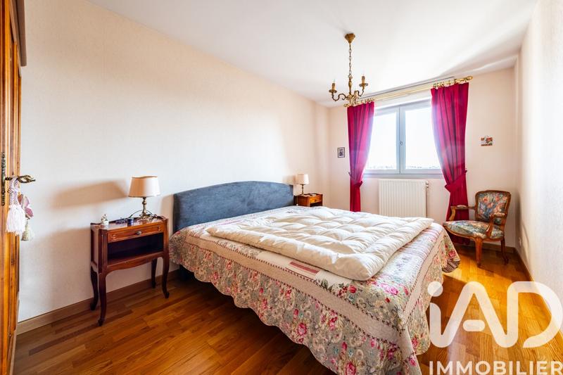 Appartement - 90 m² - 3 pièces