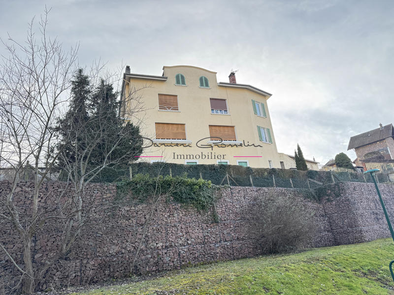 Maison - 316 m² - 9 pièces