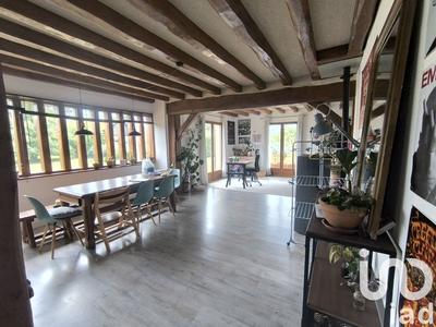 Maison - 207 m² - 8 pièces