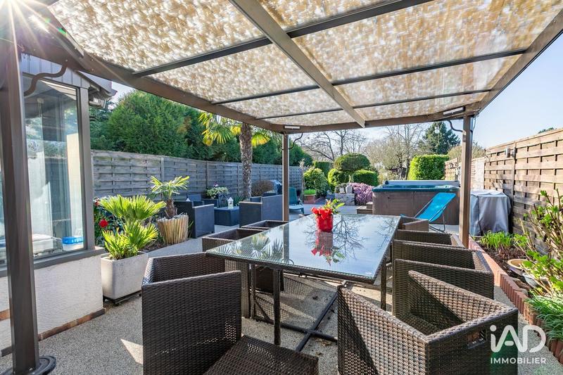 Maison - 147 m² - 6 pièces