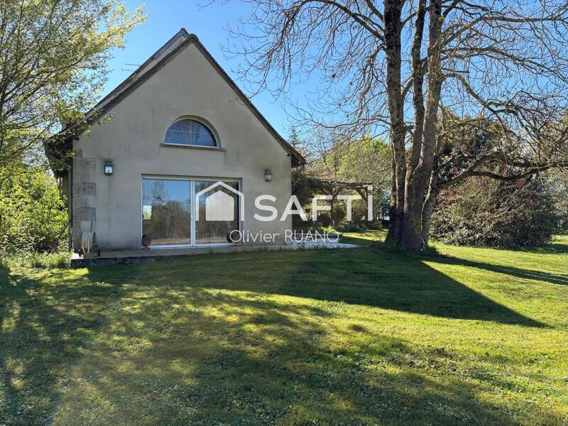 Maison - 202 m² - 4 pièces