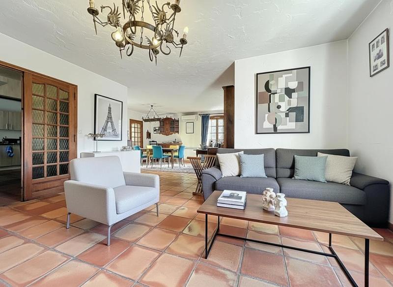 Maison - 162 m² - 6 pièces