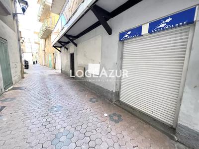 Local commercial - 30 m² - 2 pièces