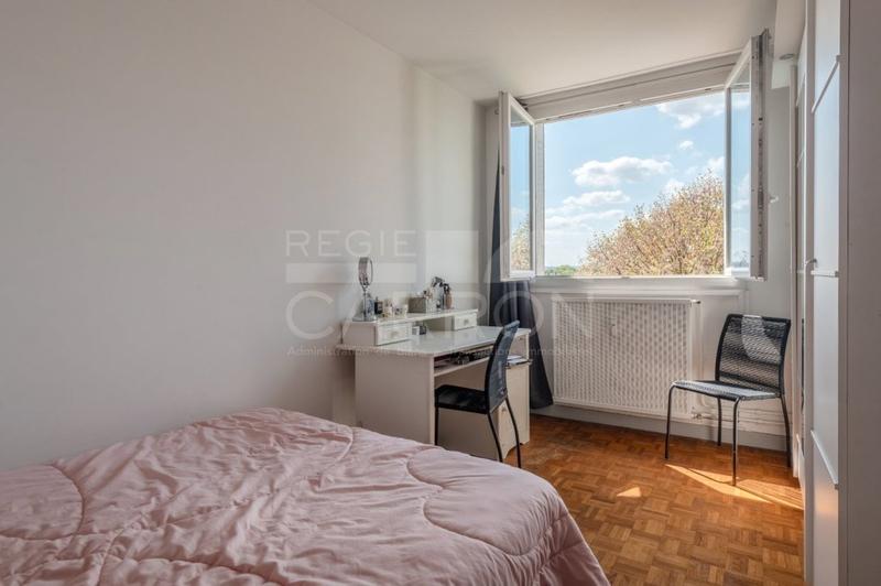 Appartement - 83 m² - 4 pièces